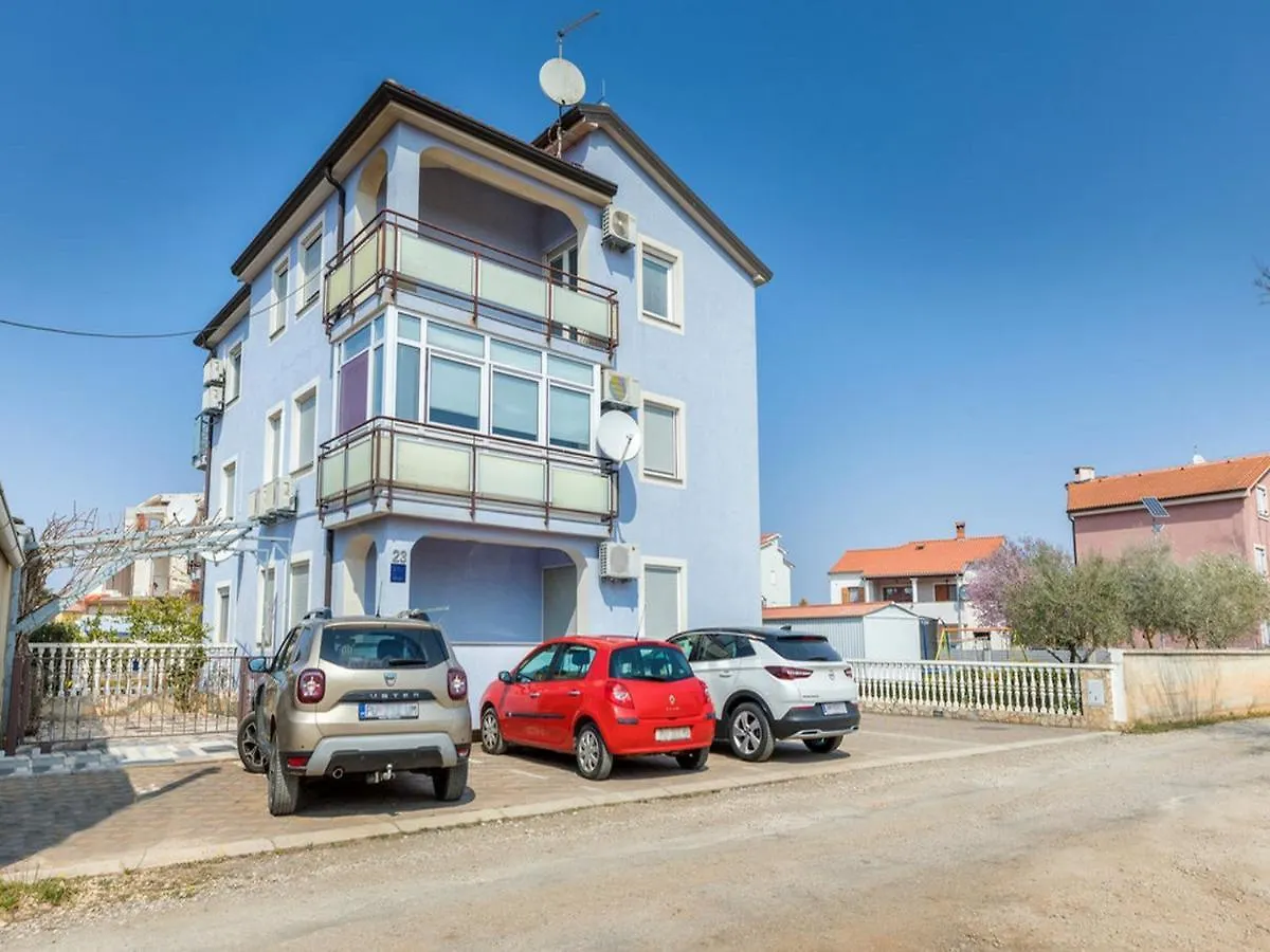 Apartment Dana Fazana