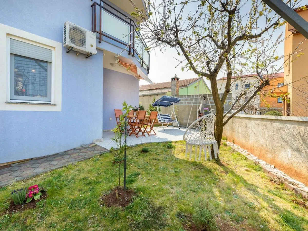 Apartment Dana Fazana